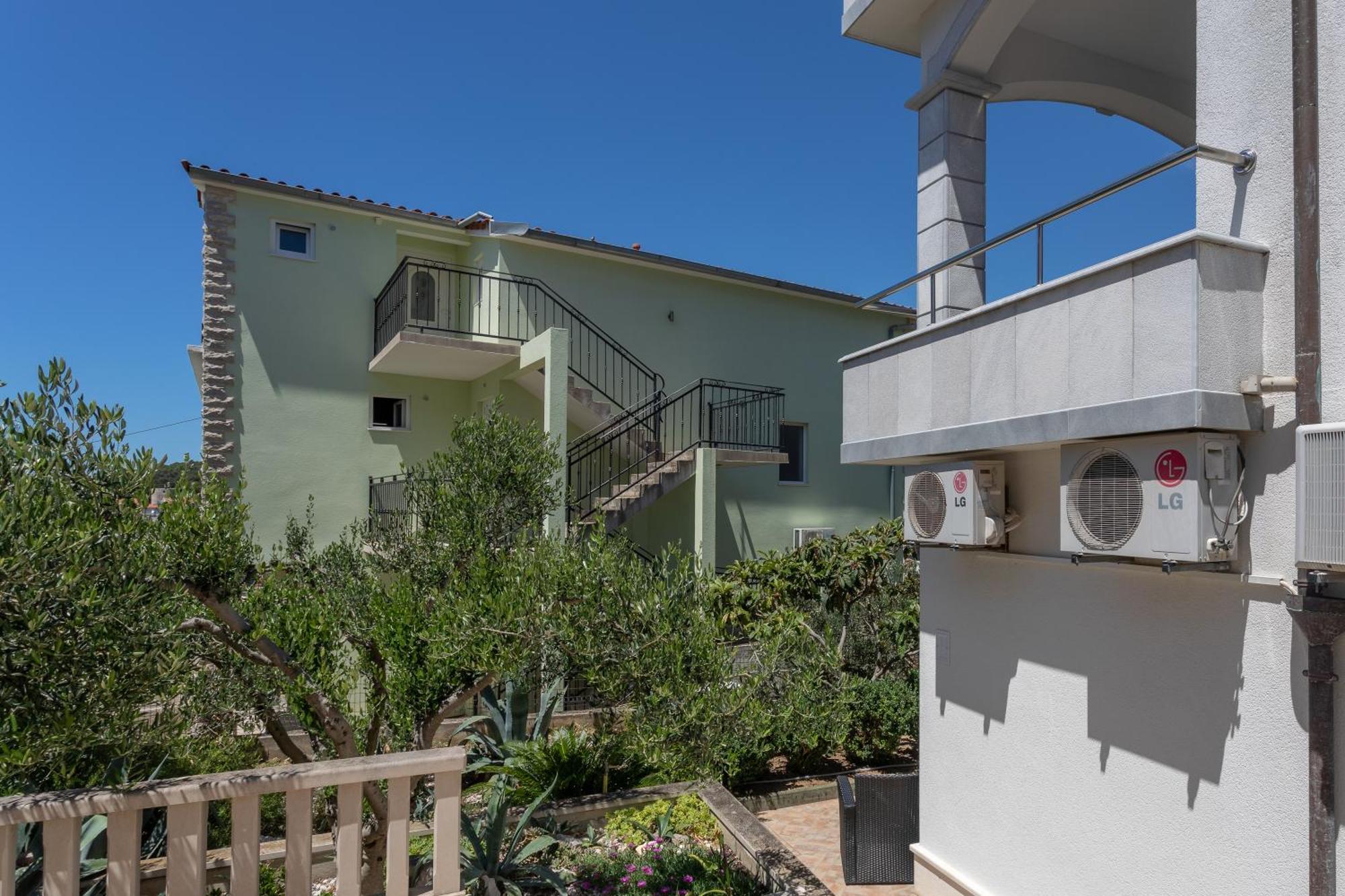 Apartmani Jakic 2 Hvar Town Exterior photo